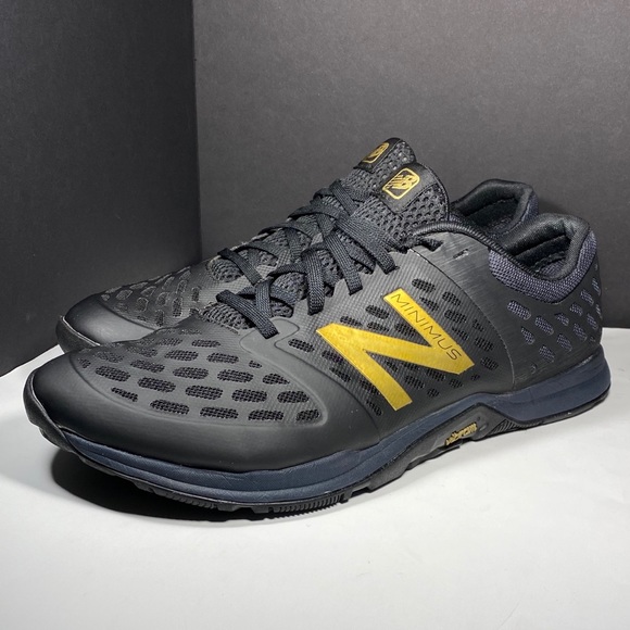 new balance minimus black and gold